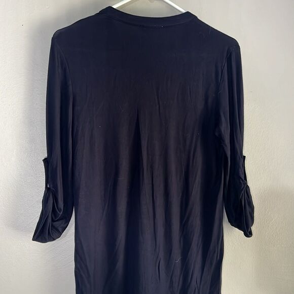 CARMEN MARC VALVO navy blue knit top. V-neck w/ zip - Picture 8 of 8